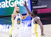 雷蒙最后一攻接球未出手，再调整后高难度三分不中未能绝平的简单介绍