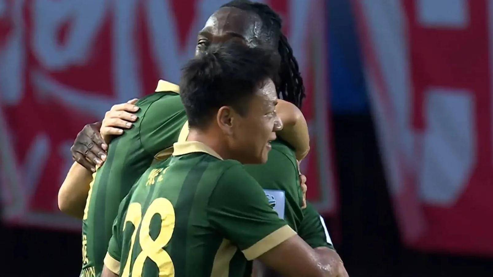 3-2，2-3！足协杯8强出炉！蓉城申花国安冲冠，中甲诞生最大黑马的简单介绍