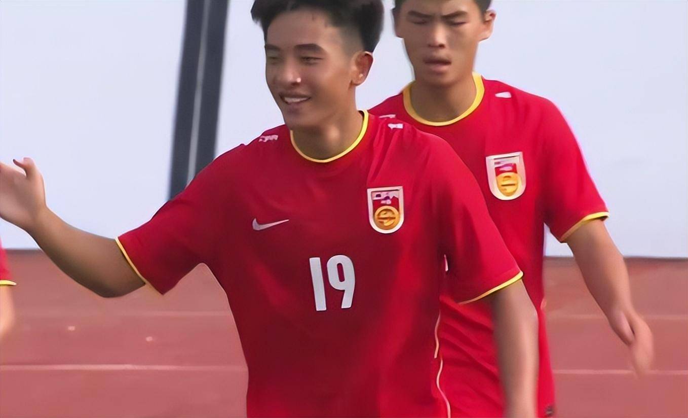 中国U16男足2分钟2球3-4韩国队获“和平杯”季军的简单介绍