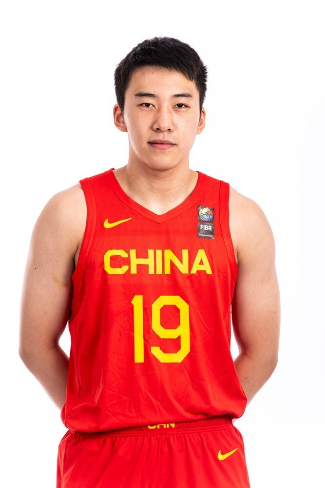 王俊杰U19世青赛集锦：对阵西班牙砍下21分8板2助(贝加尔湖畔歌词)